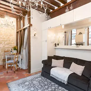 https://apartment-des-deux-ponts.fr-paris.fr